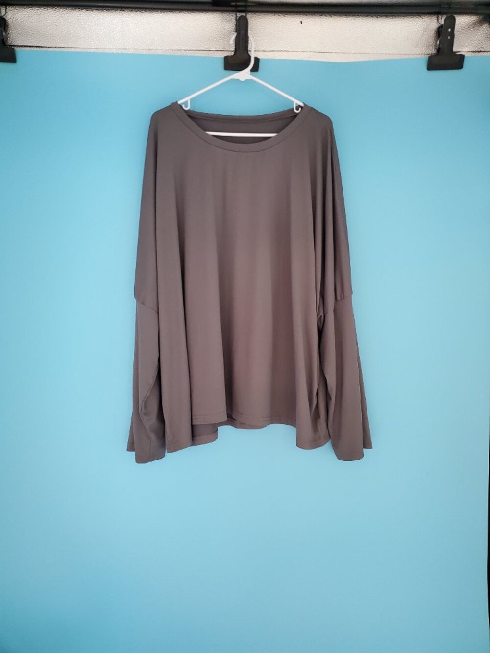 Unbranded Top Size 8XL Gray Long Sleeve Crew Neck